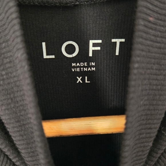 Loft Black Sleeveless Turtleneck Top Size XL - Picture 3 of 3